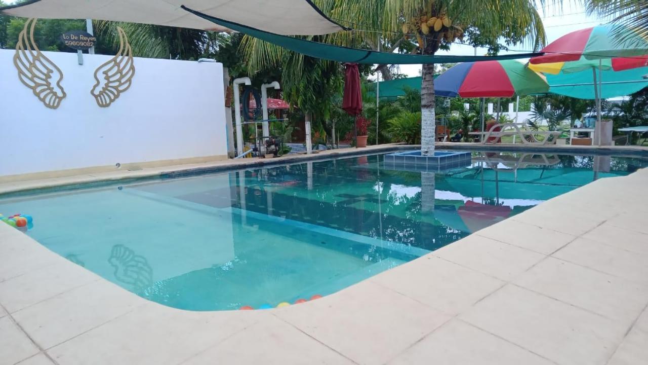 Lo De Reyes Monterrico Y Sipacate Hotel Las Quechas Luaran gambar